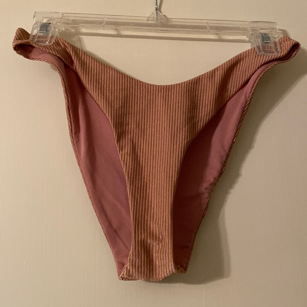 Cheeky bikini bottom